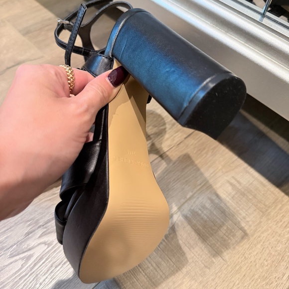 Marc Fisher Black Platform Block Heel Sandals – Size 7.5M - Picture 4 of 7